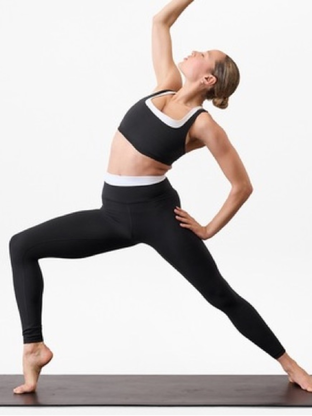 Athleta Elation Ultra High Rise Double Up Legging in Black/Bright White - M